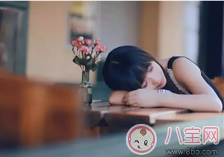 原來(lái)睡姿影響這么大 睡姿也會(huì)導(dǎo)致不孕 原來(lái)睡姿影響這么大 睡姿也會(huì)導(dǎo)致不孕