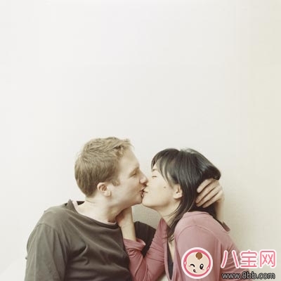 2017國際接吻日 十二星座的接吻方式有你嗎