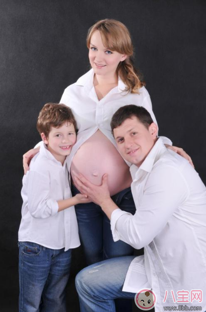 媽媽近視孩子也近視 注意這些問題讓孩子遠(yuǎn)離近視