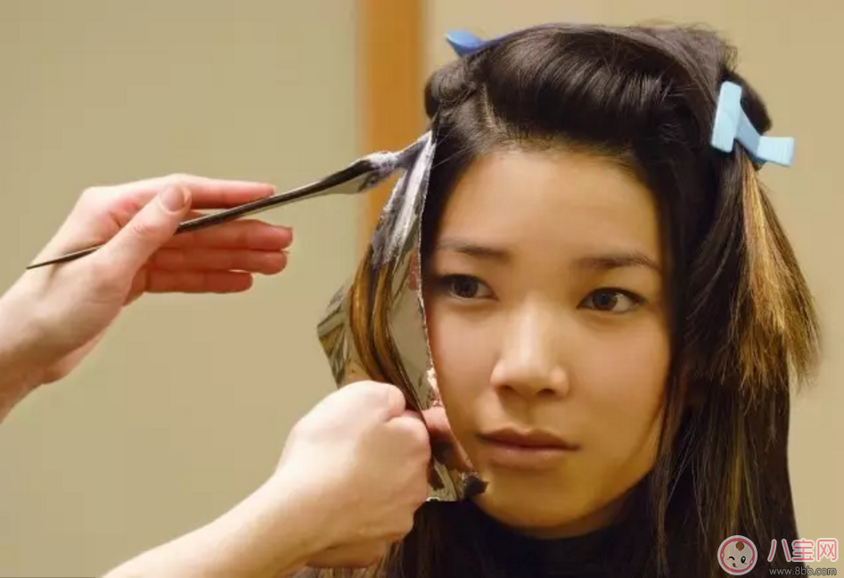 孕期長(zhǎng)發(fā)搶胎兒營(yíng)養(yǎng)嗎？需要剪短發(fā)嗎？