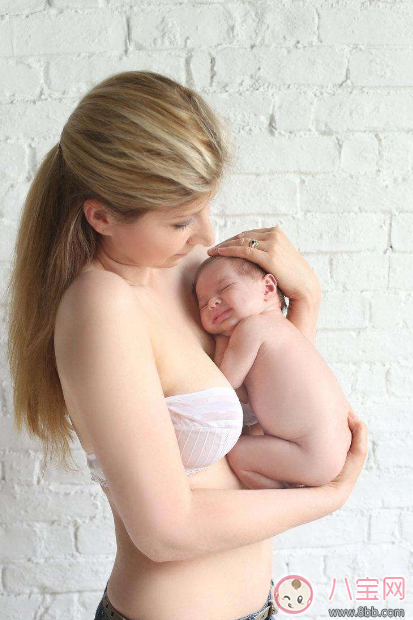 胎兒在肚子里哭能感覺到嗎 胎兒在準(zhǔn)媽媽肚子變化