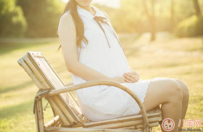 懷孕初期補(bǔ)充什么葉酸 懷孕媽媽營(yíng)養(yǎng)補(bǔ)充健康攻略 懷孕初期補(bǔ)充什么葉酸 懷孕媽媽營(yíng)養(yǎng)補(bǔ)充健康攻略