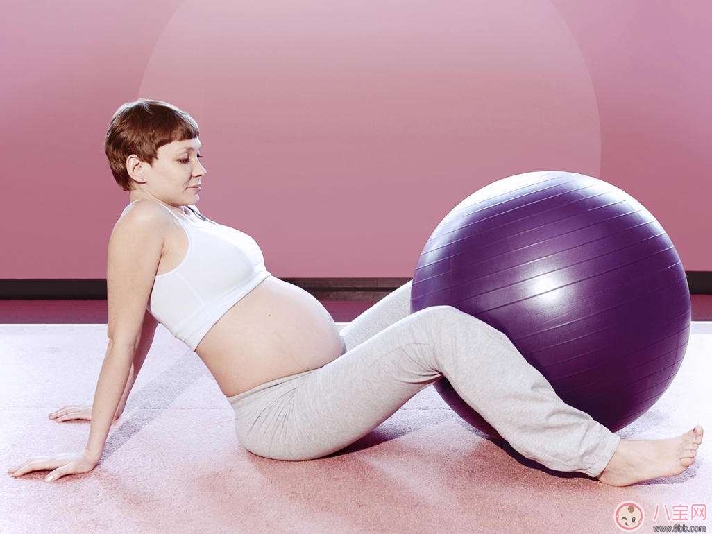 侯佩岑將再度經(jīng)歷產(chǎn)后疼痛！剖or順哪個(gè)更痛？