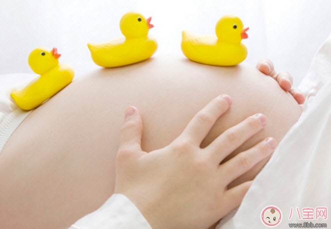 飯點(diǎn)吃飯的時(shí)候?qū)殞毺?dòng)的厲害 寶寶胎動(dòng)的意思還有哪些 飯點(diǎn)吃飯的時(shí)候?qū)殞毺?dòng)的厲害 寶寶胎動(dòng)的意思還有哪些