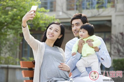 懷孕手機不離身會畸形嗎 懷孕怎么用手機好