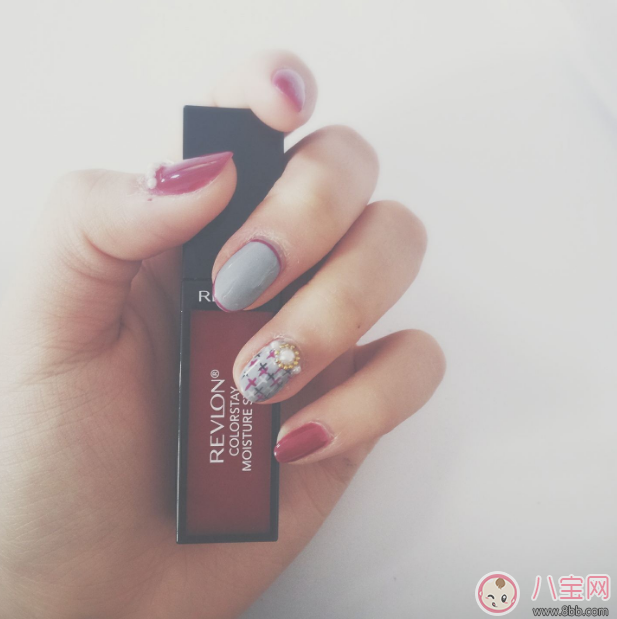 懷孕期間做了美甲居然會(huì)這樣 懷孕可以涂指甲油嗎 懷孕期間做了美甲居然會(huì)這樣 懷孕可以涂指甲油嗎