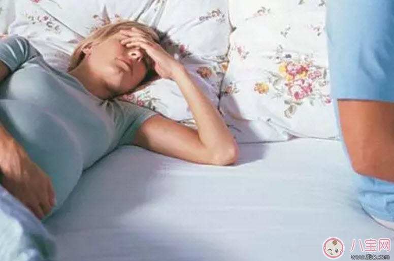 孕晚期孕婦胸悶氣短怎么緩解 孕婦胸悶氣短胎兒會(huì)缺氧嗎 孕晚期孕婦胸悶氣短怎么緩解 孕婦胸悶氣短胎兒會(huì)缺氧嗎