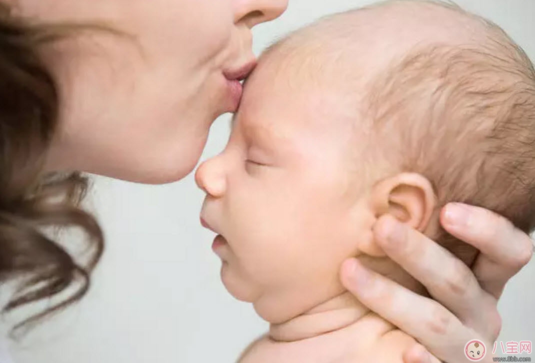 孕婦燒心是寶寶長頭發(fā)嗎 孕婦燒心吃什么好