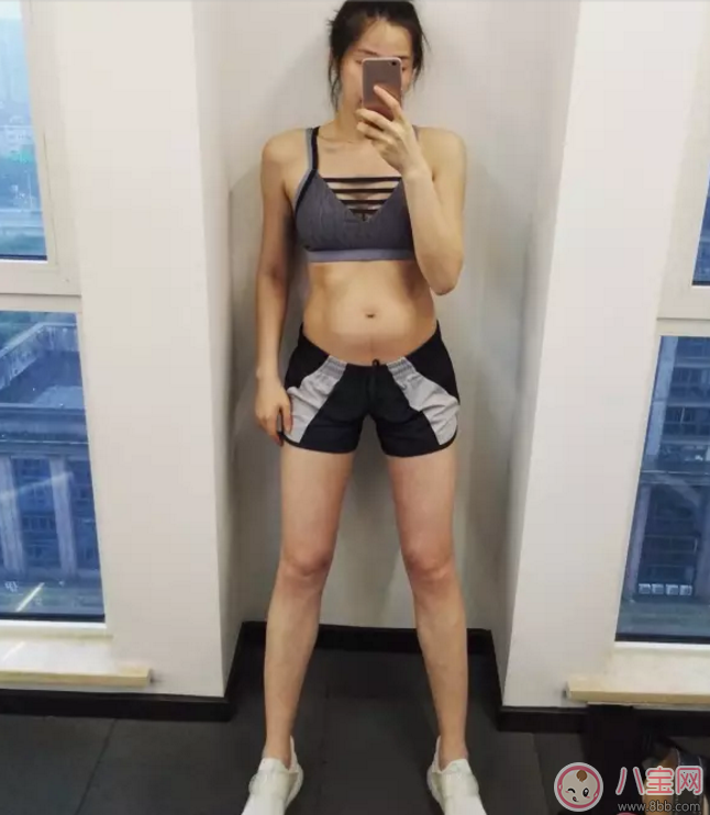 懷孕了還能健身嗎 她懷孕7個(gè)月仍有馬甲線(xiàn)