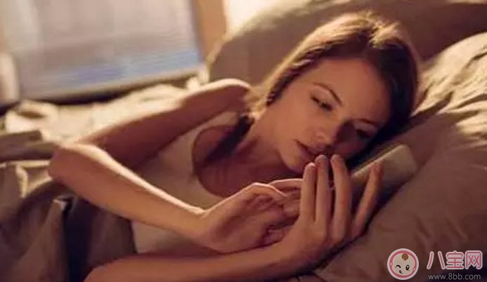 懷孕玩手機(jī)孩子易暴躁 手機(jī)對孕婦的影響還有哪些