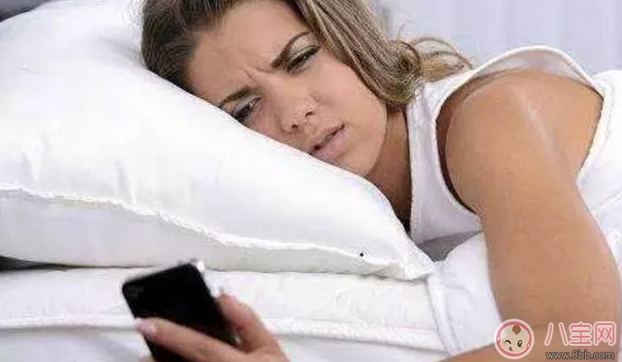 懷孕玩手機(jī)孩子易暴躁 手機(jī)對孕婦的影響還有哪些