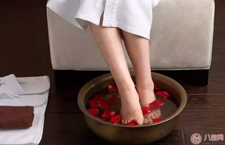 孕晚期腳心疼 孕晚期腳底板疼怎么回事如何緩解