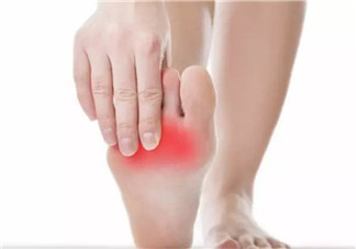 孕晚期腳心疼 孕晚期腳底板疼怎么回事如何緩解