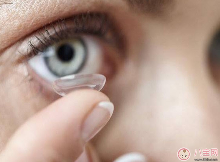 懷孕能帶隱形眼鏡嗎 懷孕帶隱形眼鏡對胎兒有影響嗎