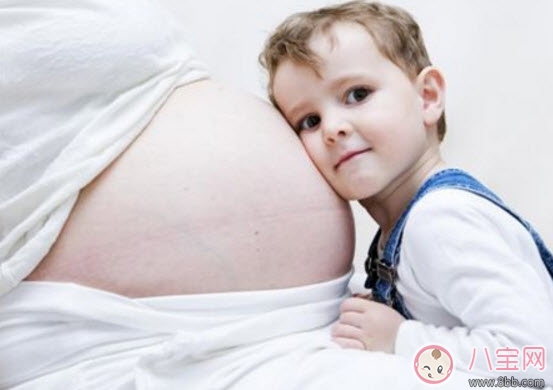 胎動(dòng)的感覺有哪幾種，各種胎動(dòng)代表什么意思(寶寶在說話)