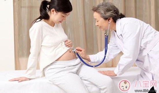 睡姿不對(duì)會(huì)引起胎位不正 胎位不正注意事項(xiàng)