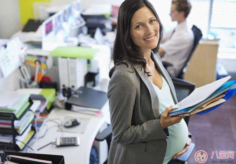胡杏兒懷孕三個月竟然還在工作 懷孕工作竟有這么多好處
