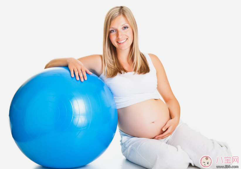 孕婦肚子沒事別亂摸 驚動胎兒可不好
