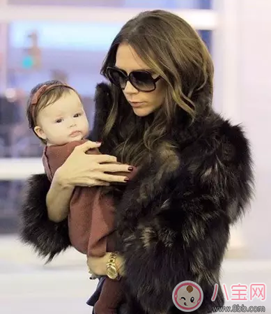 媽媽會(huì)打扮對(duì)孩子的影響居然這么大 細(xì)心打扮會(huì)對(duì)自己好也是對(duì)孩子好