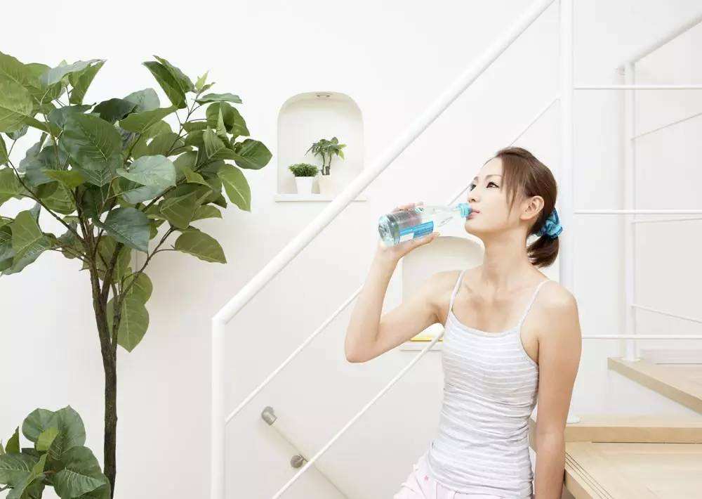 林心如產(chǎn)后快速恢復苗條？產(chǎn)后普拉提讓胸部美回來！