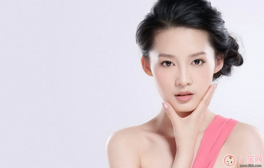 入秋肌膚變差 換洗面奶換護(hù)膚品樣樣不能少 入秋肌膚變差 換洗面奶換護(hù)膚品樣樣不能少