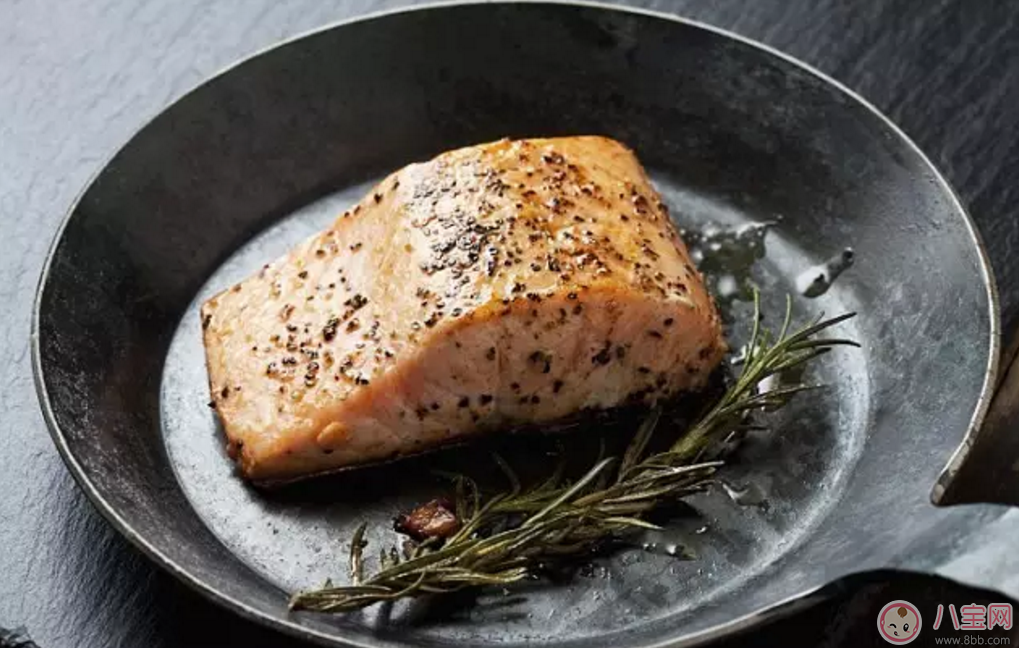 女性心情低落壓抑時  哪些食物不應(yīng)該吃