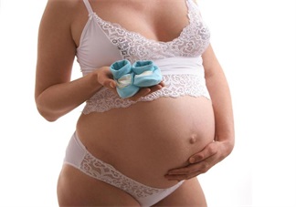 懷孕后內(nèi)褲潮濕 私處護(hù)理別大意