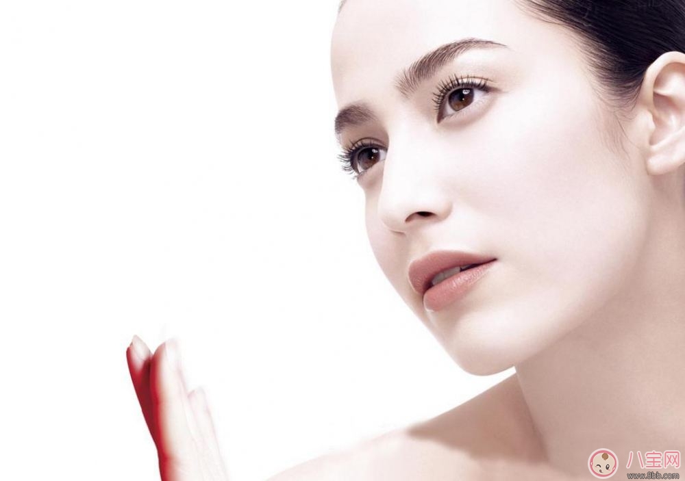 照顧寶貝太辛苦 寶媽如何預(yù)防消除眼袋 照顧寶貝太辛苦 寶媽如何預(yù)防消除眼袋