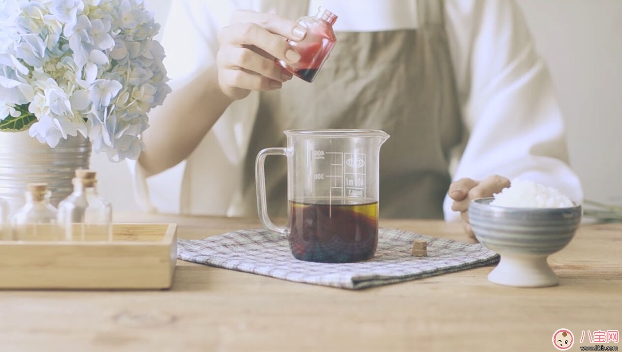 2017秋季女性唇部干燥如何滋潤保養(yǎng)