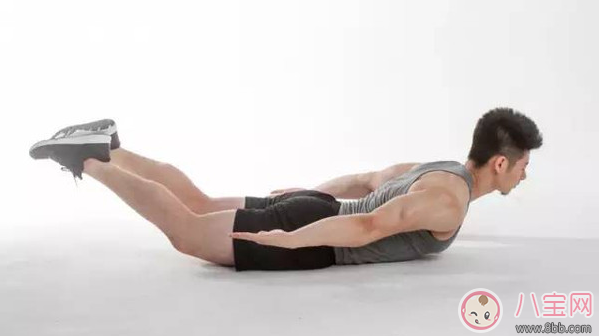 柯基臀是骨盆前傾嗎 李菲兒的柯基臀是怎么練成的 柯基臀是骨盆前傾嗎 李菲兒的柯基臀是怎么練成的