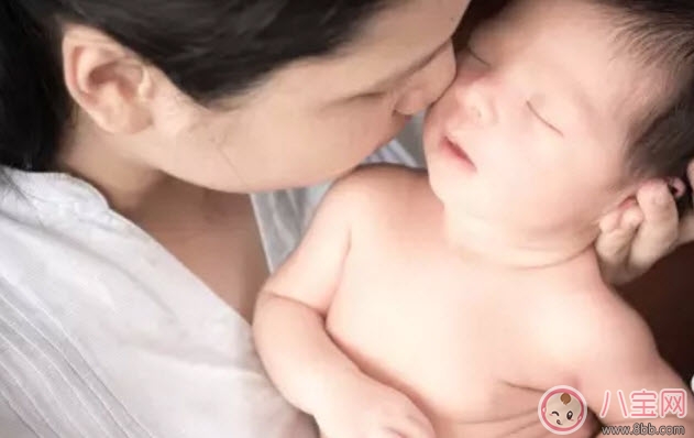 多大的寶寶可以斷夜奶 寶寶夜奶什么時(shí)候斷比較好