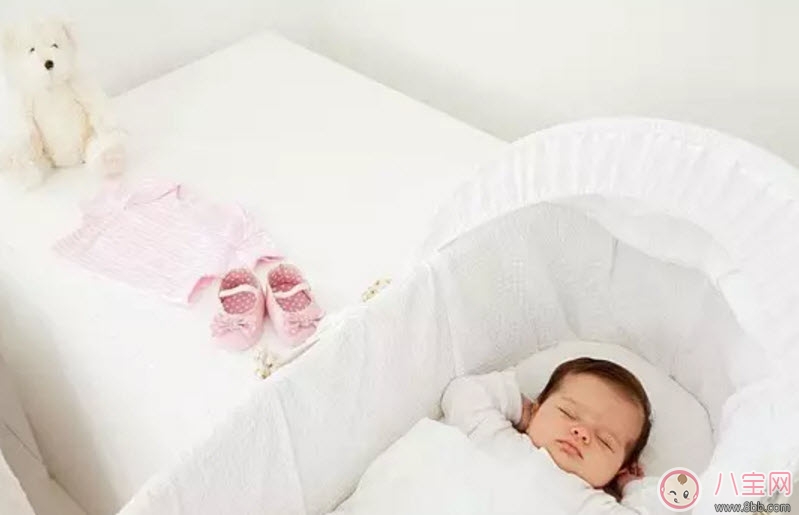 多大的寶寶可以斷夜奶 寶寶夜奶什么時(shí)候斷比較好