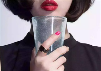 大姨媽皮膚差可以這么保養(yǎng) 簡(jiǎn)單護(hù)膚效果好