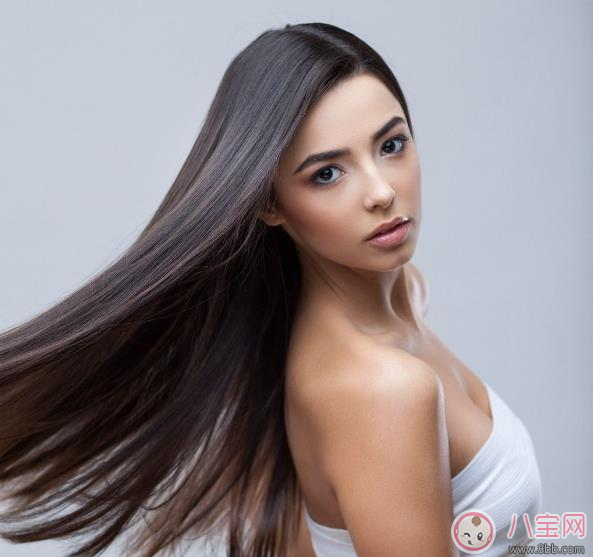 產(chǎn)后掉頭發(fā)太兇會(huì)禿嗎 生孩子掉頭發(fā)怎么調(diào)整 產(chǎn)后掉頭發(fā)太兇會(huì)禿嗎 生孩子掉頭發(fā)怎么調(diào)整