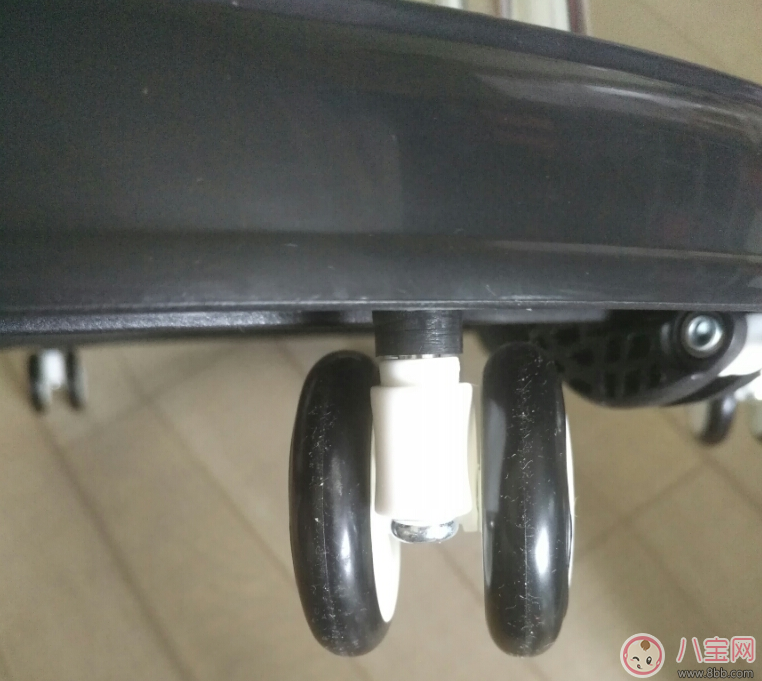 孩子學(xué)走路學(xué)步機(jī)怎么選 7-18月嬰兒學(xué)步車試用測評(píng)