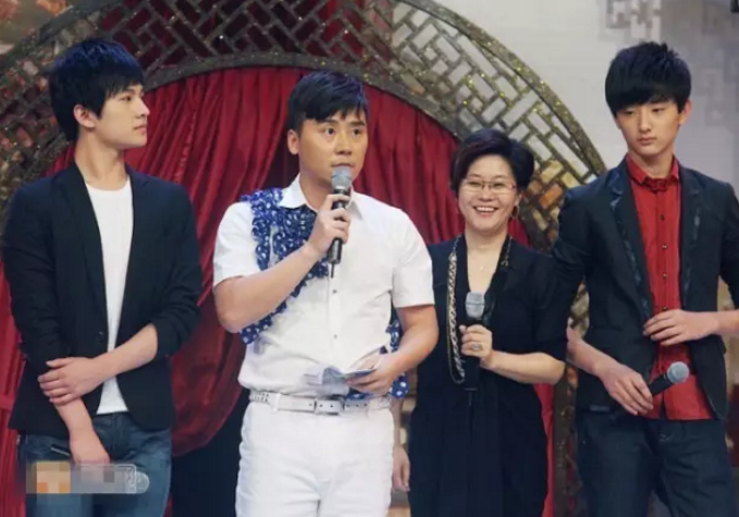 于小彤竟然單身 到底是誰套出他的話的呢？