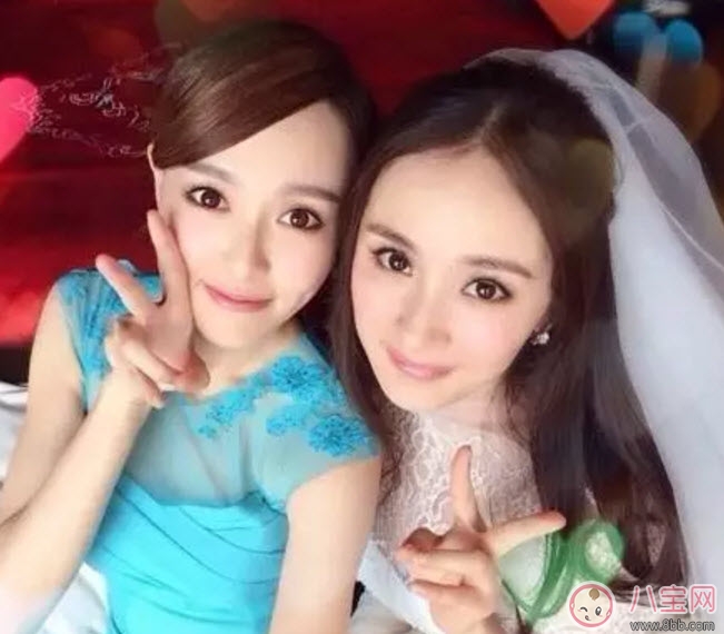 塑料姐妹花永遠(yuǎn)不分家?塑料花友誼什么意思 娛樂圈那些塑料花姐妹友誼