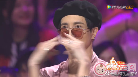 薛之謙的海豹鼓掌怎么鼓的 薛之謙海豹鼓掌方法 薛之謙的海豹鼓掌怎么鼓的 薛之謙海豹鼓掌方法