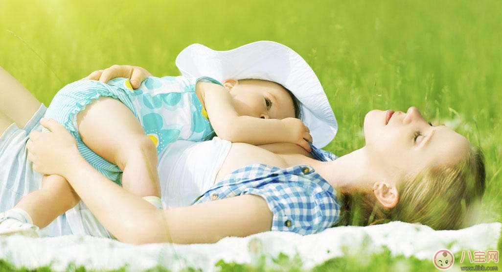 國(guó)慶節(jié)帶寶寶出游 必帶嬰兒用品清單