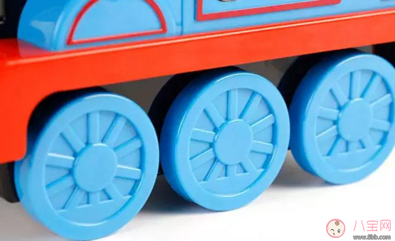 微信語音互陪伴孩子不孤單 動托馬斯故事機測評