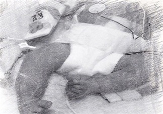 侯佩岑已經產下二胎出院 為什么孩子提前出生