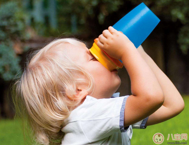 孩子開(kāi)學(xué)喝水用什么杯子好 推薦孩子用Hello Kitty系列水杯