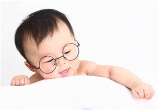 孩子不和父母姓可以嗎 父母姓氏結合自創(chuàng)姓氏可以嗎