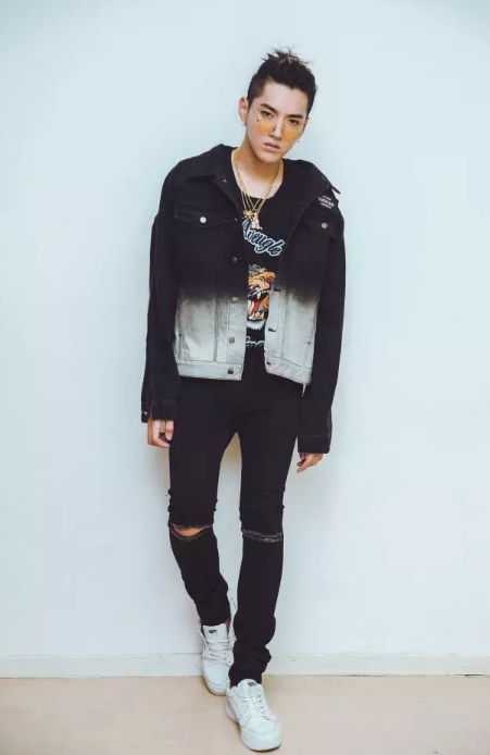 吳亦凡菠蘿頭高清圖 菠蘿頭雷人嗎？