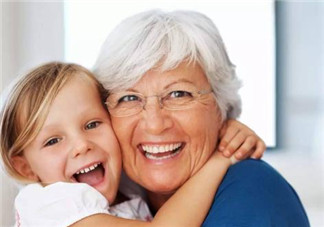 孩子應(yīng)該婆婆帶嗎 婆媳鬧劇如何化解 孩子應(yīng)該婆婆帶嗎 婆媳鬧劇如何化解