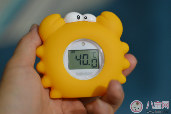 秋季寶寶水溫計(jì)哪款好 棒棒豬小水溫計(jì)測(cè)評(píng)