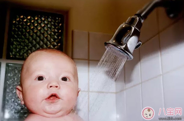 怎么給寶寶選擇洗發(fā)水 寶寶洗發(fā)水成分哪種不好