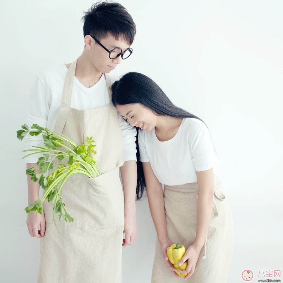 七夕送女朋友什么禮物好?200塊以內(nèi)，在線等，挺急的!