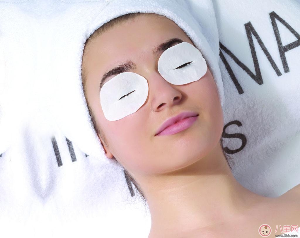 七夕女性飛機旅行 機艙美容應(yīng)該準(zhǔn)備什么