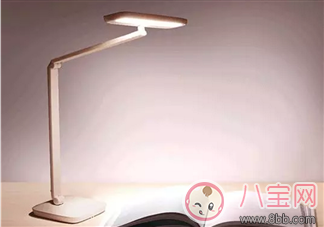 埋藏最深的視力殺手竟是臺燈 如何選擇合適的臺燈 埋藏最深的視力殺手竟是臺燈 如何選擇合適的臺燈
